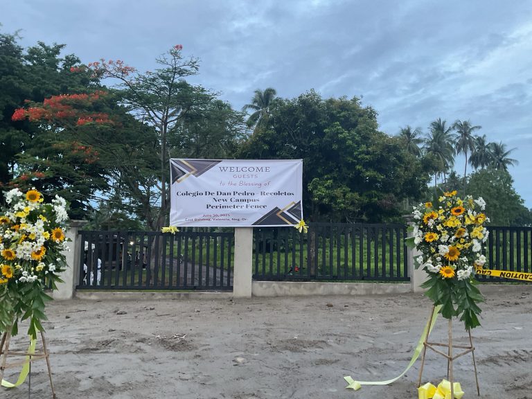 𝐆𝐫𝐚𝐜𝐞 𝐁𝐞𝐲𝐨𝐧𝐝 𝐆𝐚𝐭𝐞𝐬: 𝐂𝐒𝐏-𝐑 𝐂𝐚𝐦𝐩𝐮𝐬 𝐅𝐞𝐧𝐜𝐞 𝐁𝐥𝐞𝐬𝐬𝐞𝐝